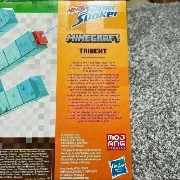 Nerf Super Soaker Minecraft Trident Water Blaster Pull Back Plunger Handle Kids - Picture 3 of 7